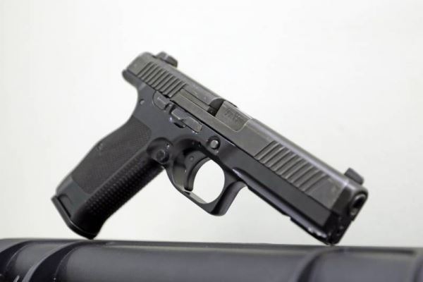 Пистолет МПЛ «Рысь» накануне принятия на вооружение