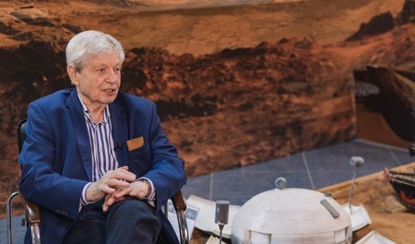 Профессор О.Л. Вайсберг: «Через 200 лет Марс будет обитаем»